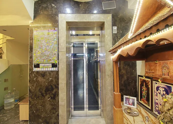 Oyo 11489 Pkn Classic Regency Madurai